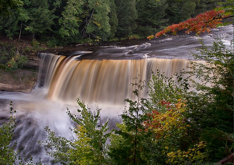 Upper Tahquamenon Falls